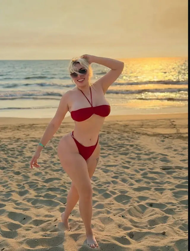 Paciente de Line & Beauty en la playa